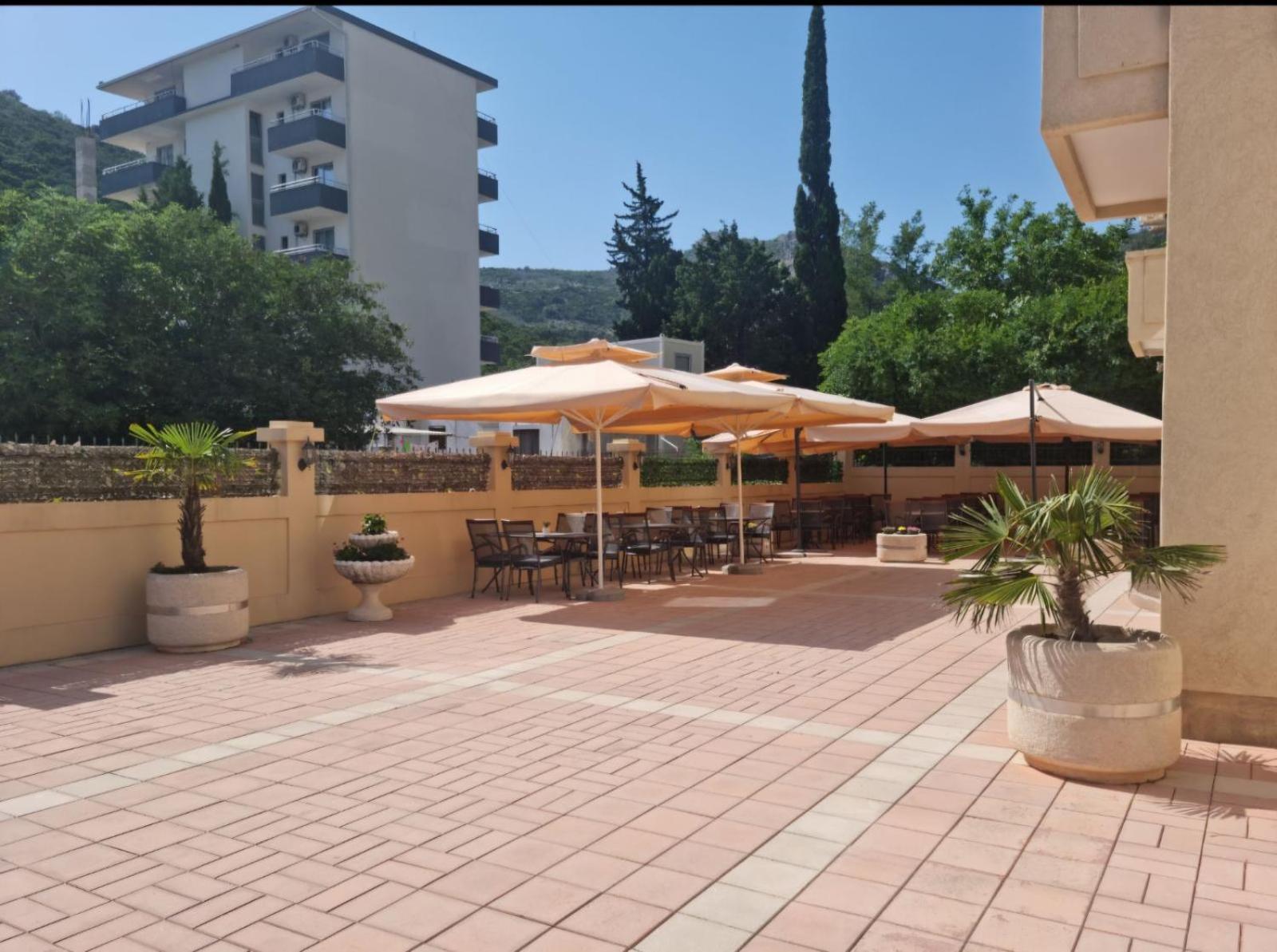 Hotel Dana Чань Екстер'єр фото